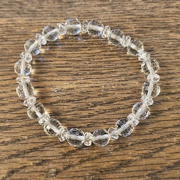 Beaded Clear Bracelet - Picture 1 of 4